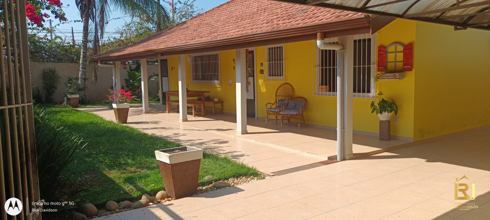 CASA C/ 3 DORMITÓRIOS- V.ROMAR