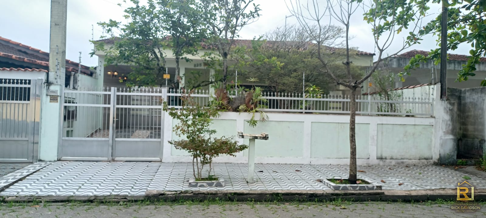 3 Dorm + Edicula / S.J.Batista